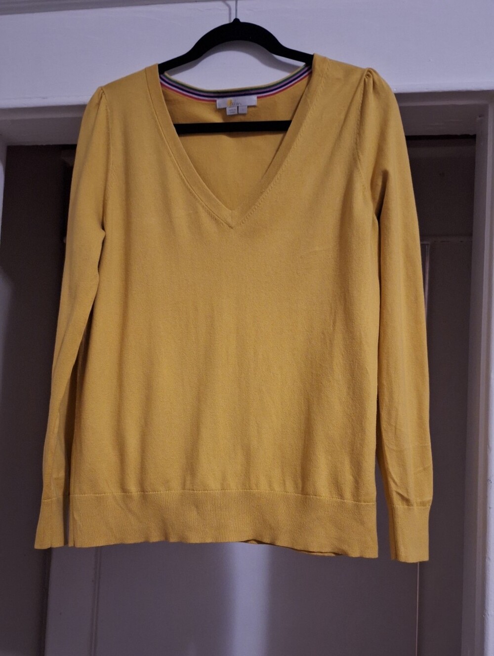 Boden V-Neck Sweater in Mustard Yellow